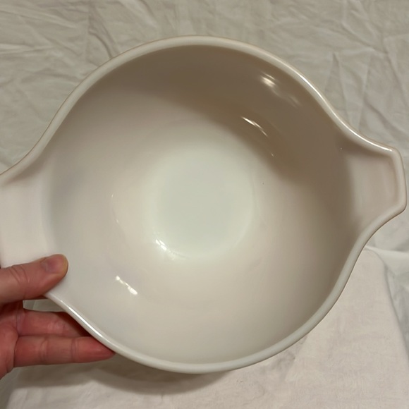 Two Pyrex bowls - Picture 7 of 11